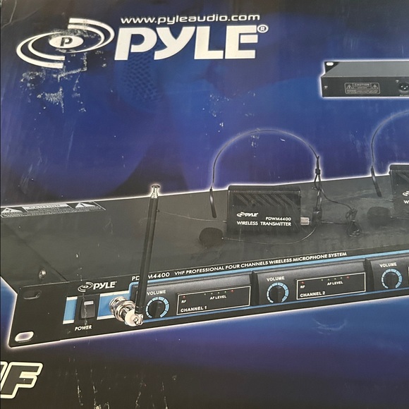 Black Wireless Microphone System